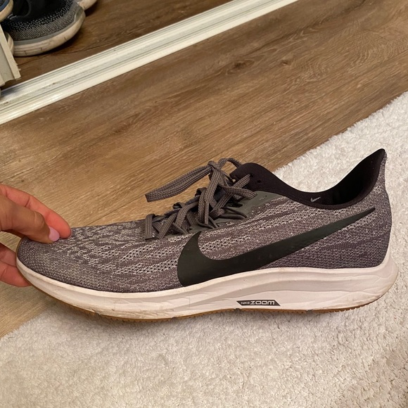 Nike Zoom shoes - Picture 1 of 6